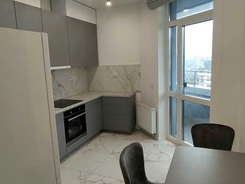 квартира за адресою Чорновола, 77