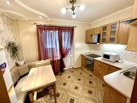 квартира за адресою Оноре де Бальзака вул., 10