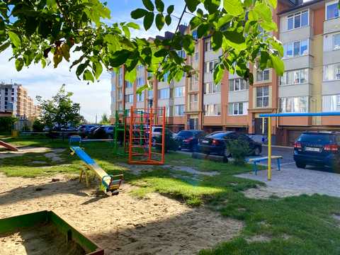 квартира за адресою Гайдамацька вул. (Марфи Струтинської), 13-Б