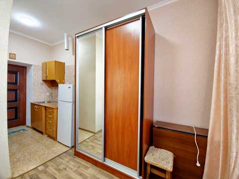 кімната за адресою Госпітальна, 4