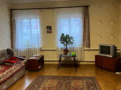 будинок за адресою Цент, 1