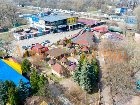 комерційна за адресою Броварський просп., 18Г