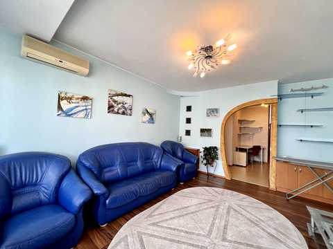 квартира по адресу Анны Ахматовой ул., 35