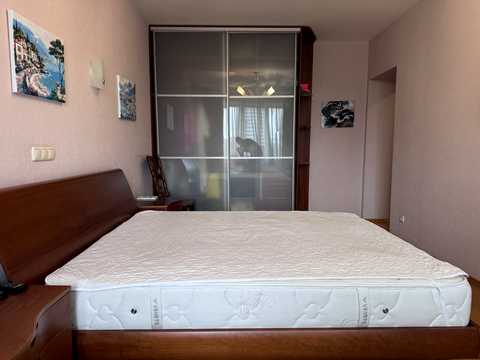 квартира за адресою Старонаводницька вул., 8