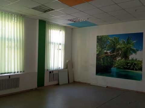 комерційна за адресою Саксаганського вул., 133-А
