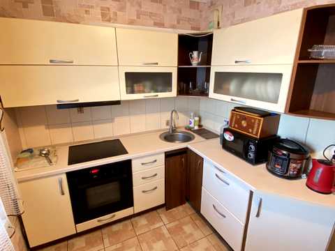 квартира за адресою Ревуцького вул., 44