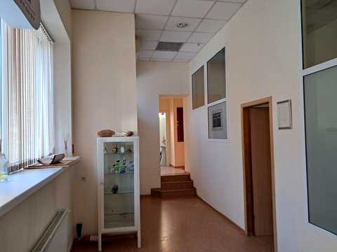 комерційна за адресою Лесі Українки бульв., 21-А