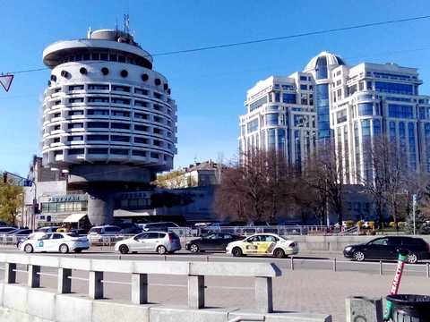 квартира за адресою Івана Мазепи вул. (Січневого Повстання), 3