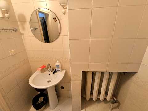 комерційна за адресою Мечникова вул., 128