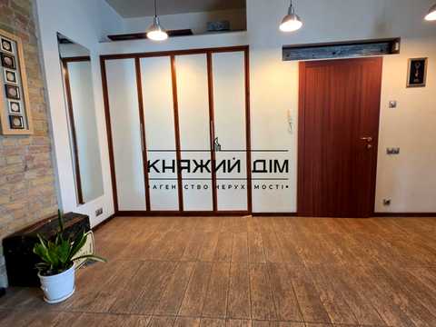 коммерческая по адресу Саксаганского ул., 58