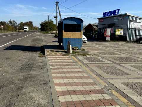 коммерческая по адресу Лісова, 1