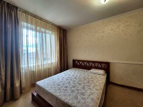 квартира за адресою Микільсько-Слобідська вул., 2-Б