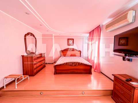 квартира за адресою Автозаводська вул., 56