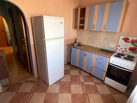 квартира за адресою Ревуцького вул., 36/2