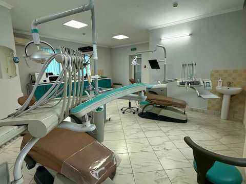 коммерческая по адресу Центральна, 48