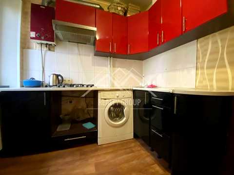 квартира за адресою Мистецька вул. (Землячки), 1