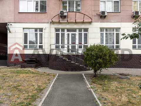комерційна за адресою Миколи Амосова вул., 4