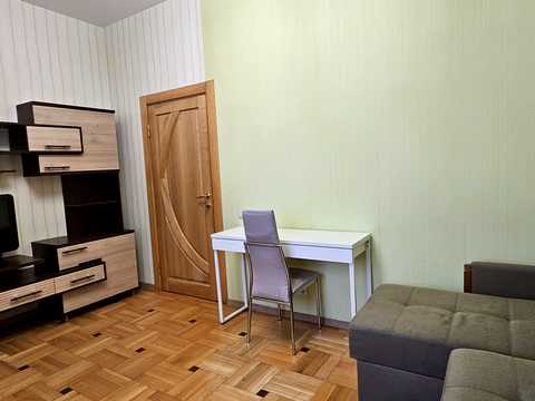 квартира за адресою Лабораторний пров., 6