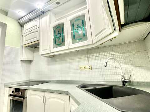 квартира по адресу Феодосийская ул., 10