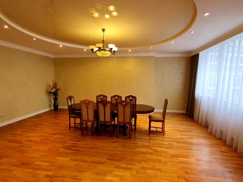 квартира по адресу Круглоуниверситетская ул., 3-5