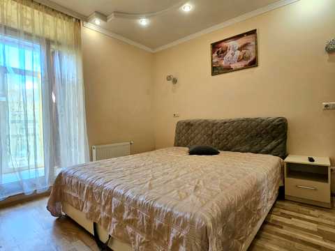 квартира за адресою Регенераторна вул., 4 к1