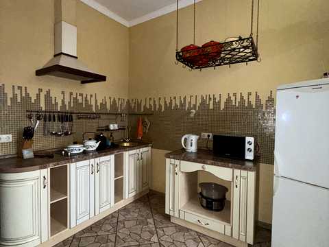 квартира за адресою Гната Хоткевича вул. (Червоногвардійська), 8