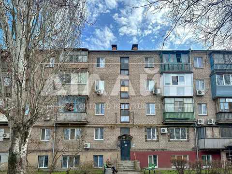 квартира за адресою Космічна вул., 3