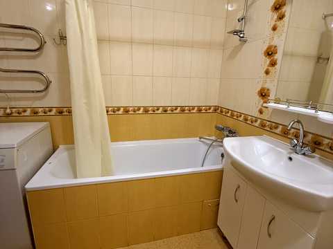квартира за адресою Милославська вул., 4