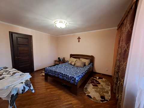 квартира за адресою Степана Бандери просп., 70