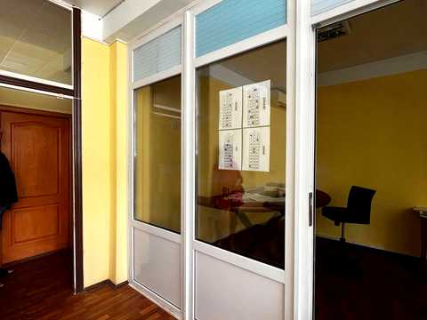 комерційна за адресою Євгена Кухарця вул. (Красовського Маршала), 8