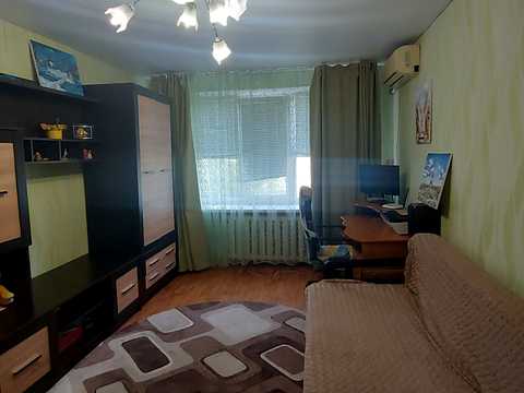 квартира по адресу Космонавтов ул., 77-А