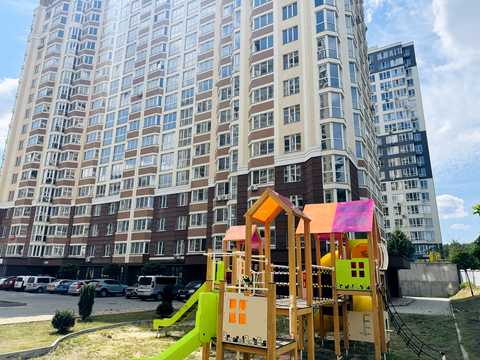 квартира за адресою Університетська вул., 1-В
