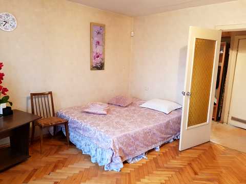 квартира за адресою Дегтярівська вул., 35/9