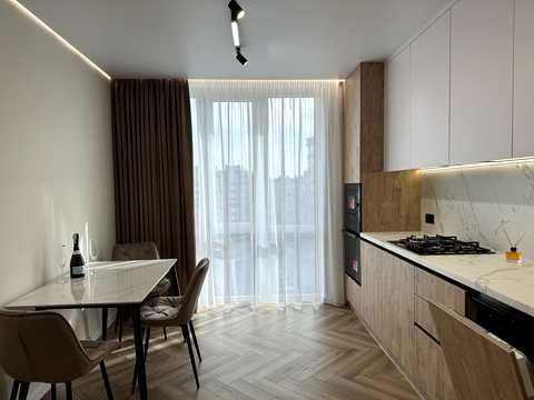квартира за адресою Степана Бандери вул., 79