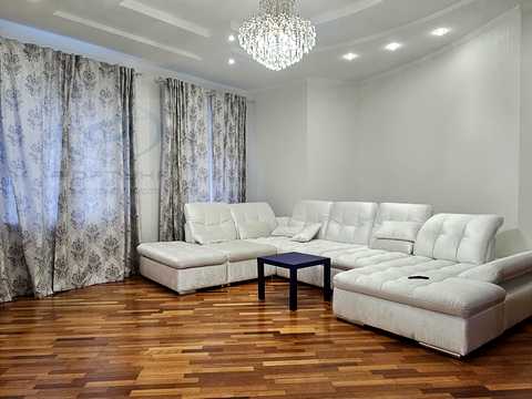 квартира за адресою Небесної Сотні вул., 38