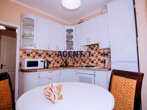 квартира за адресою с. Петропавлівська Борщагівка, Миру вул., 9, корп. 1;9, корп. 2