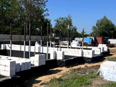 дом по адресу Небесной Сотни просп. (Маршала Жукова)