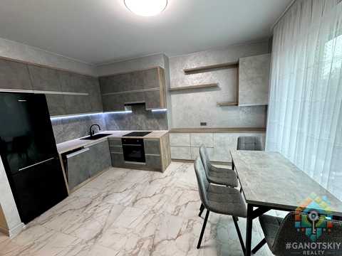 квартира за адресою Добровольців пров., 3