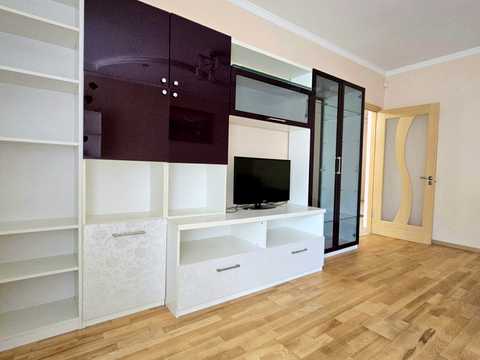 квартира за адресою Регенераторна вул., 4 к1