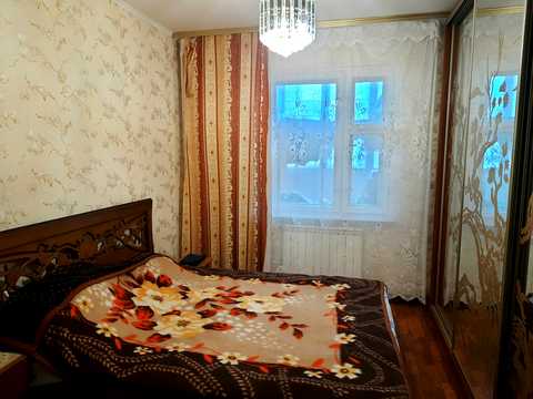 квартира за адресою Анни Ахматової вул., 25