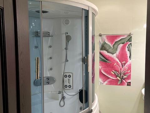 квартира по адресу Салютная ул., 1-Б