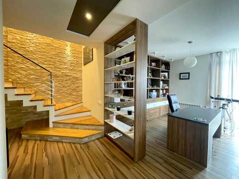 квартира за адресою Осіння вул., 33