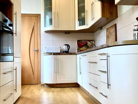 квартира по адресу Руфа ул., 5