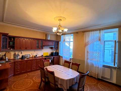 будинок за адресою Кінна вул., 19