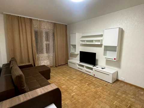 квартира за адресою Ревуцького вул., 35