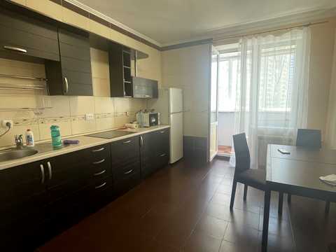квартира за адресою Драгоманова вул., 1-А