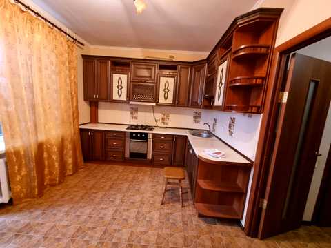 квартира за адресою Соснова