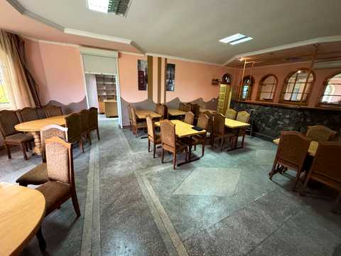 комерційна за адресою Шкільна вул., 22