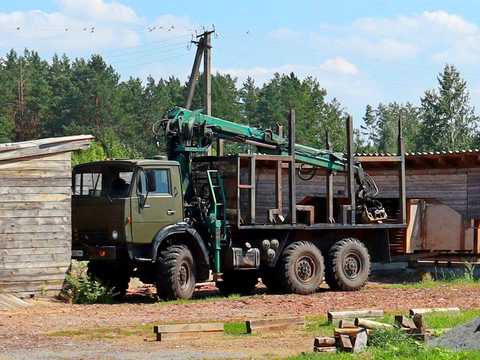 коммерческая по адресу Кібенка, 11а