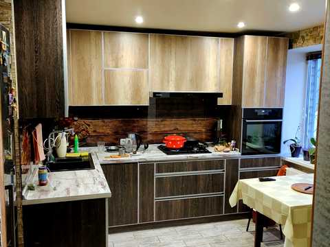 квартира за адресою Першотравнева, 36
